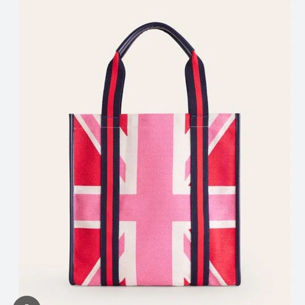 Boden tote bag canvas Union Jack Canvas Tote Bag with Navy Trim NWOT sold out